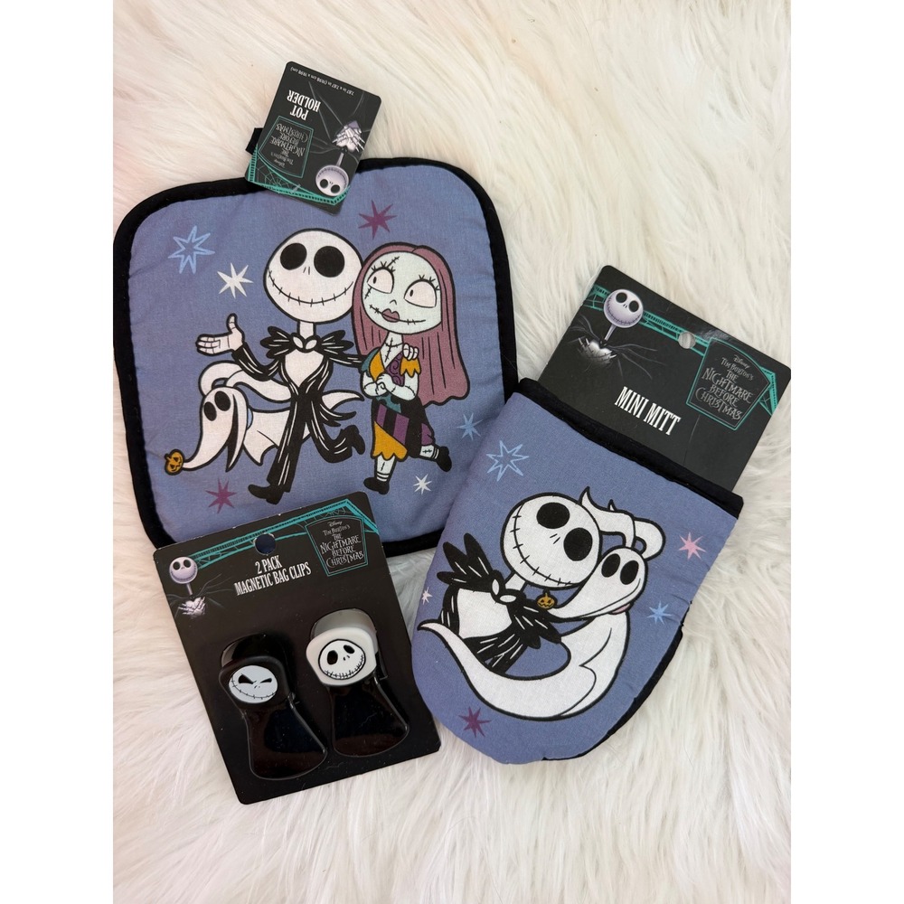 Disney Nightmare Before Christmas Pot Holder Mini Mitt and Magnetic Clips Set